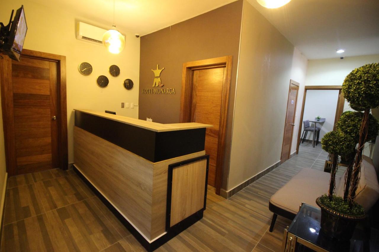 Hotel Monarca Higüey Buitenkant foto