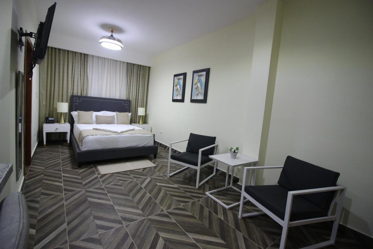 Hotel Monarca Higüey Buitenkant foto