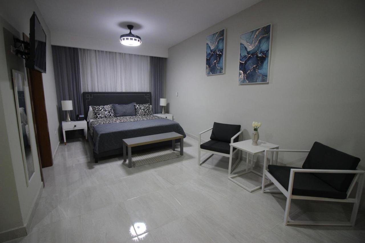 Hotel Monarca Higüey Buitenkant foto