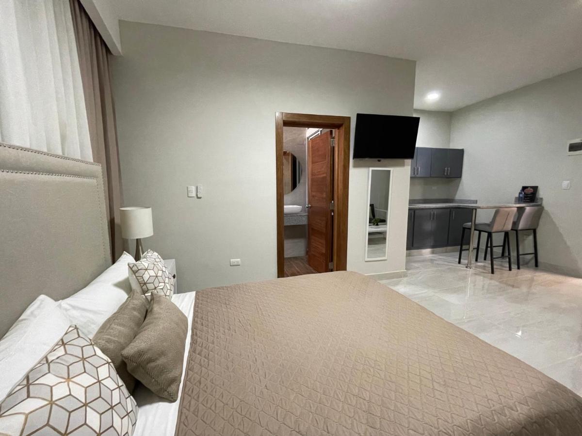 Hotel Monarca Higüey Buitenkant foto