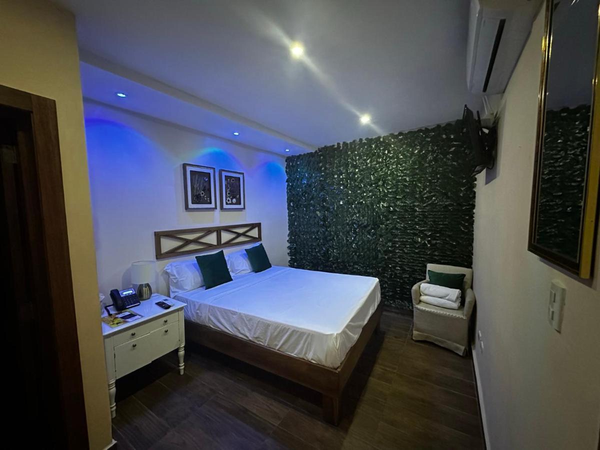 Hotel Monarca Higüey Buitenkant foto