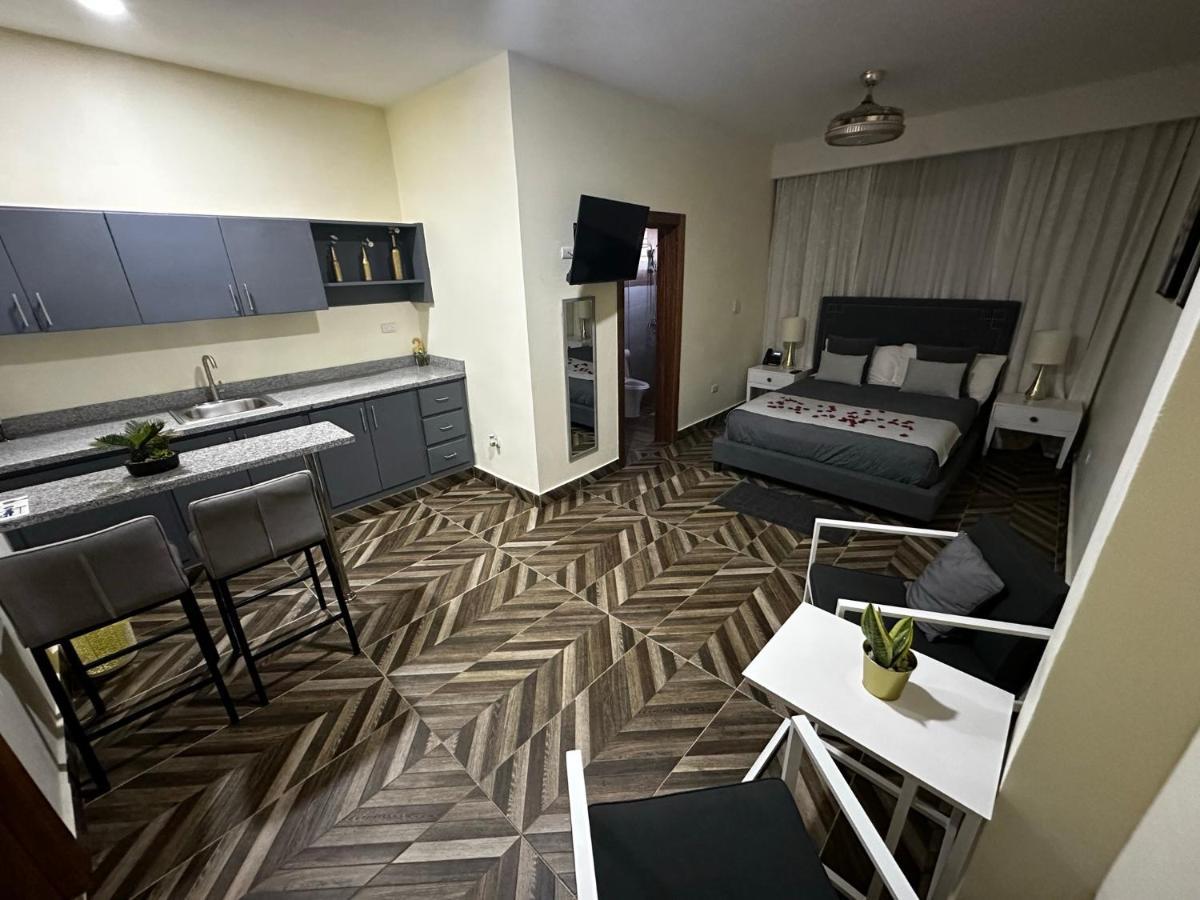 Hotel Monarca Higüey Buitenkant foto